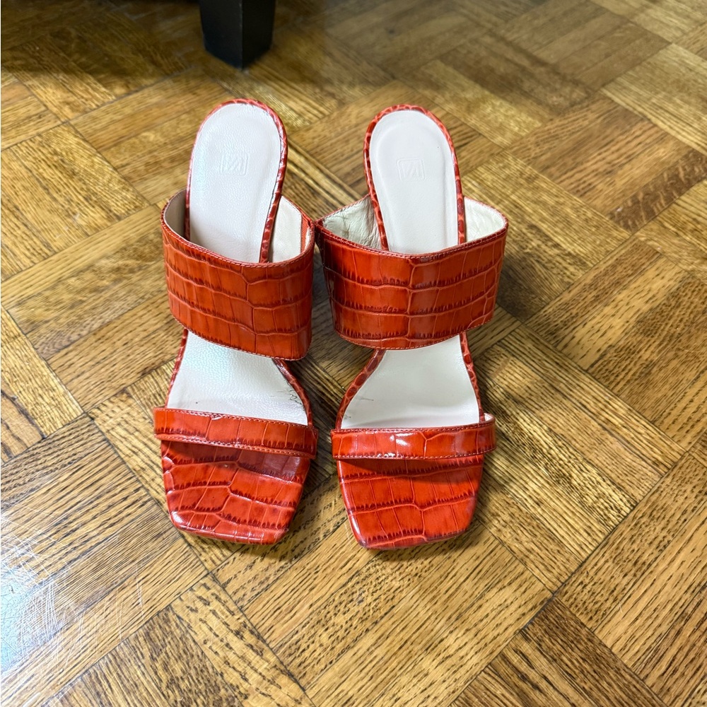 Vakko Red Croc-Embossed Heels
